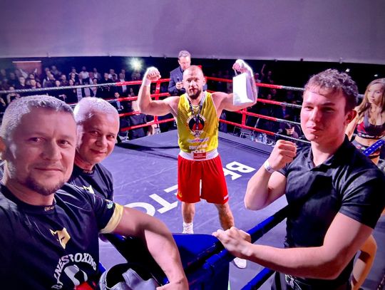 Boks. Artur Kurasiewicz, pięściarz z Małuszowa z sukcesem w charytatywnej gali bokserskiej