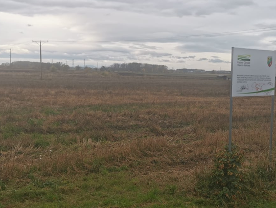 Nowy park w Bielanach Wrocławskich, Ul. Handlowa już otwarta