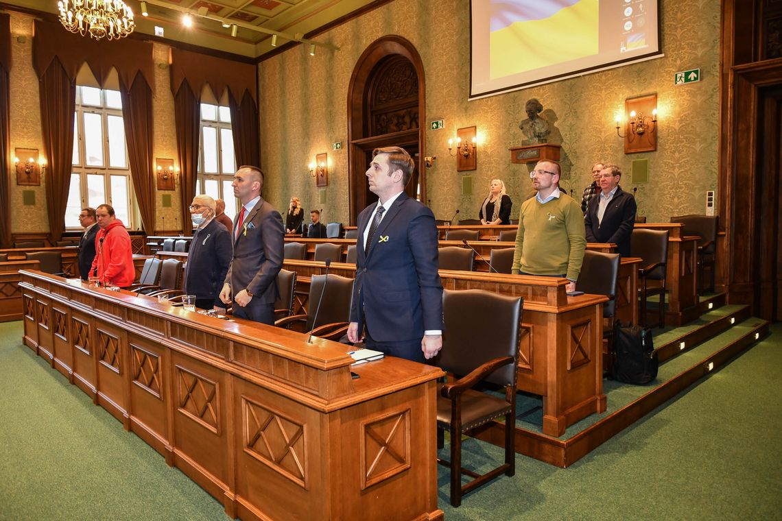 Radni zdecydowali o zerwaniu współpracy Wrocławia z białoruskim Grodnem. Darmowe przejazdy MPK dla uchodźców z Ukrainy uchwalone