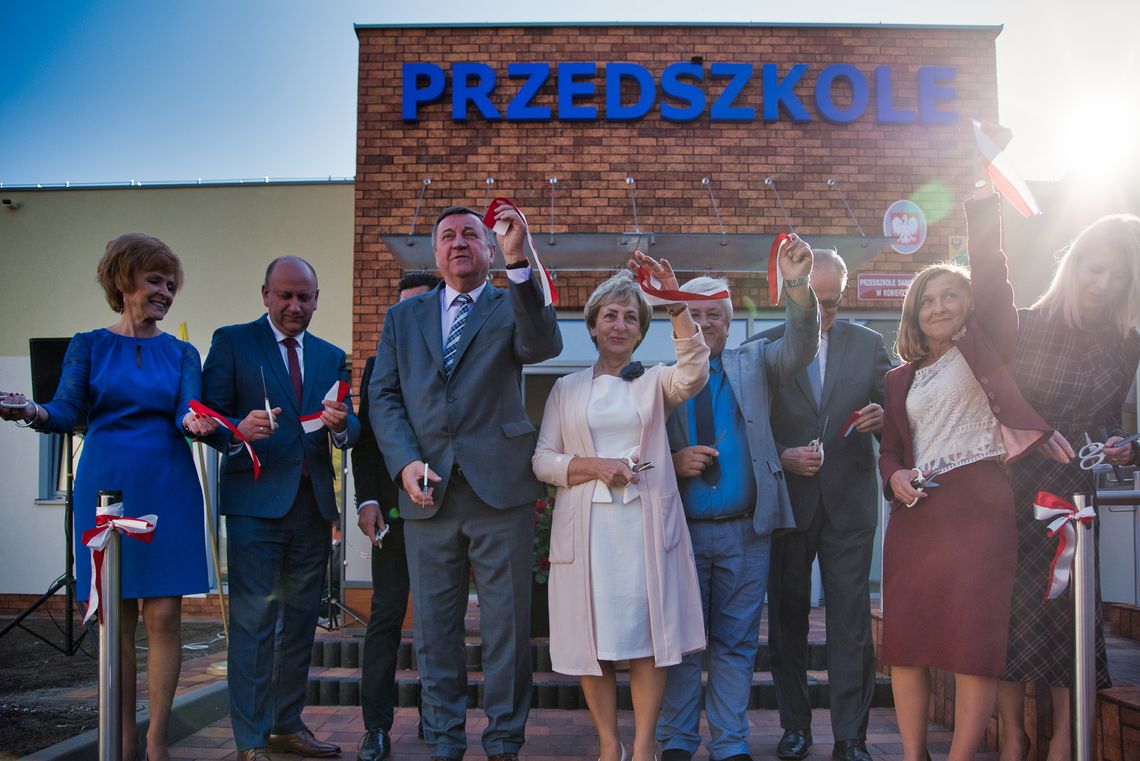 Uroczyste otwarcie przedszkola i żłobka samorządowego w Kobierzycach